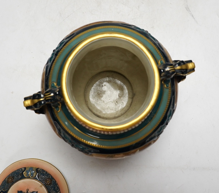 A Hadleys Worcester jar and cover, 23cm high. Condition - jar good, possible minor chips to cover finial